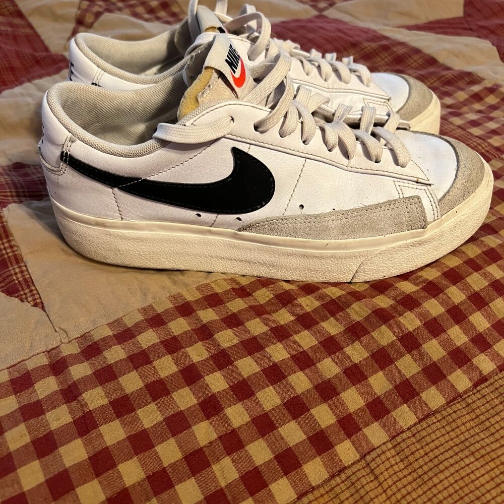 Nike Women's size 9 - Picture 4 of 5
